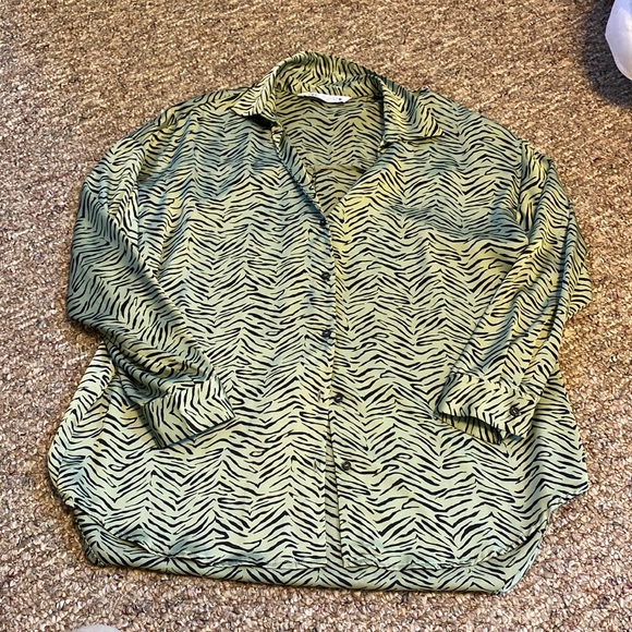 Zara Tops Zara Button Down Poshmark